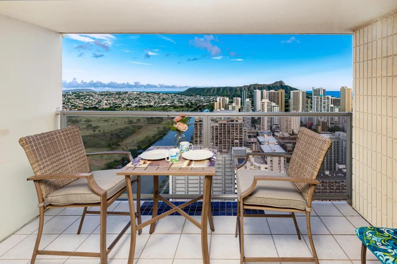 Stylish Studio With Great Ocean Views & Near Beach! Apartment Honolulu United States